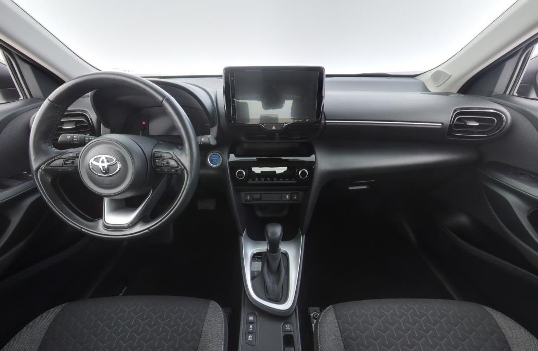TOYOTA Yaris Cross 2024
