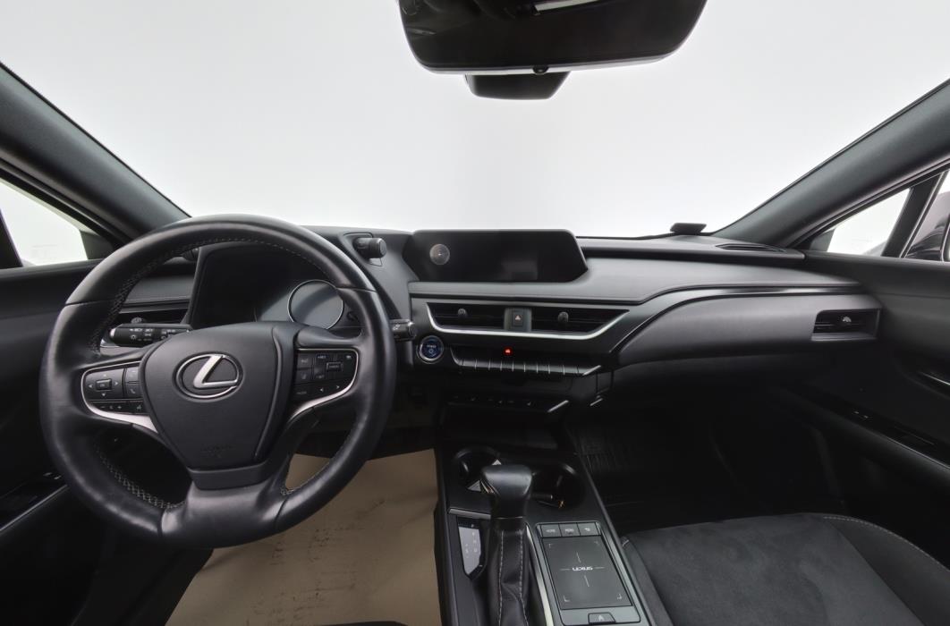 LEXUS UX 2022
