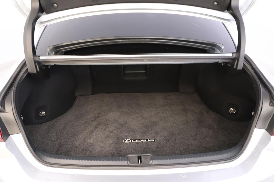 LEXUS ES 2023