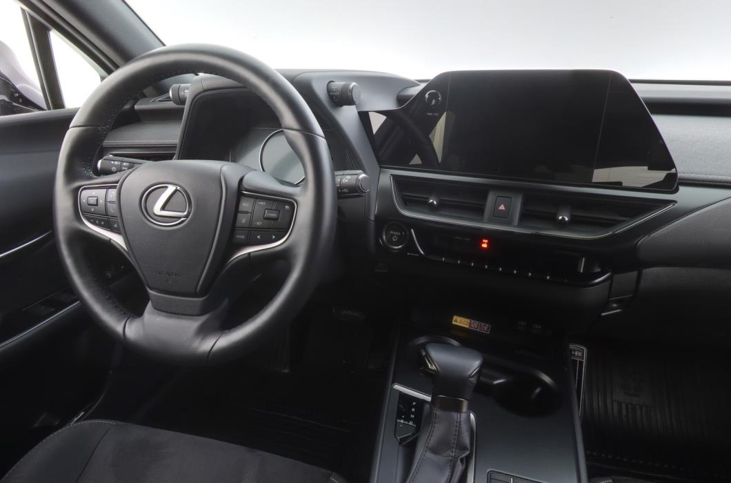 LEXUS UX 2023