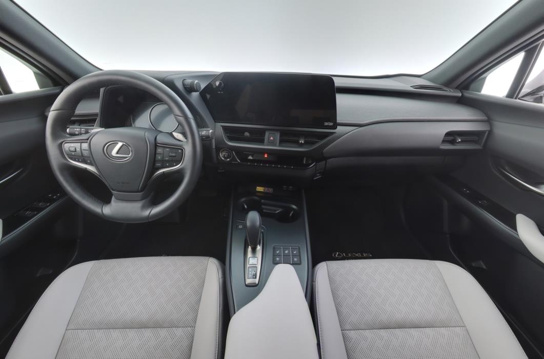 LEXUS UX 2023