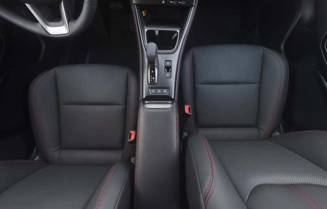 LEXUS LBX 2025