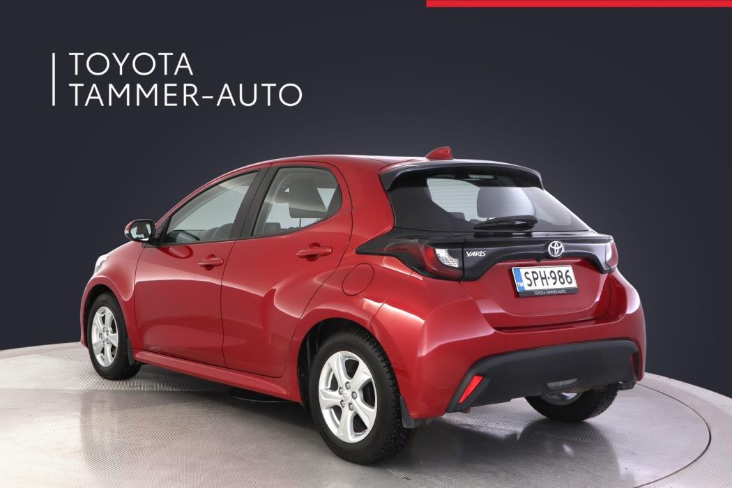 TOYOTA Yaris 2023