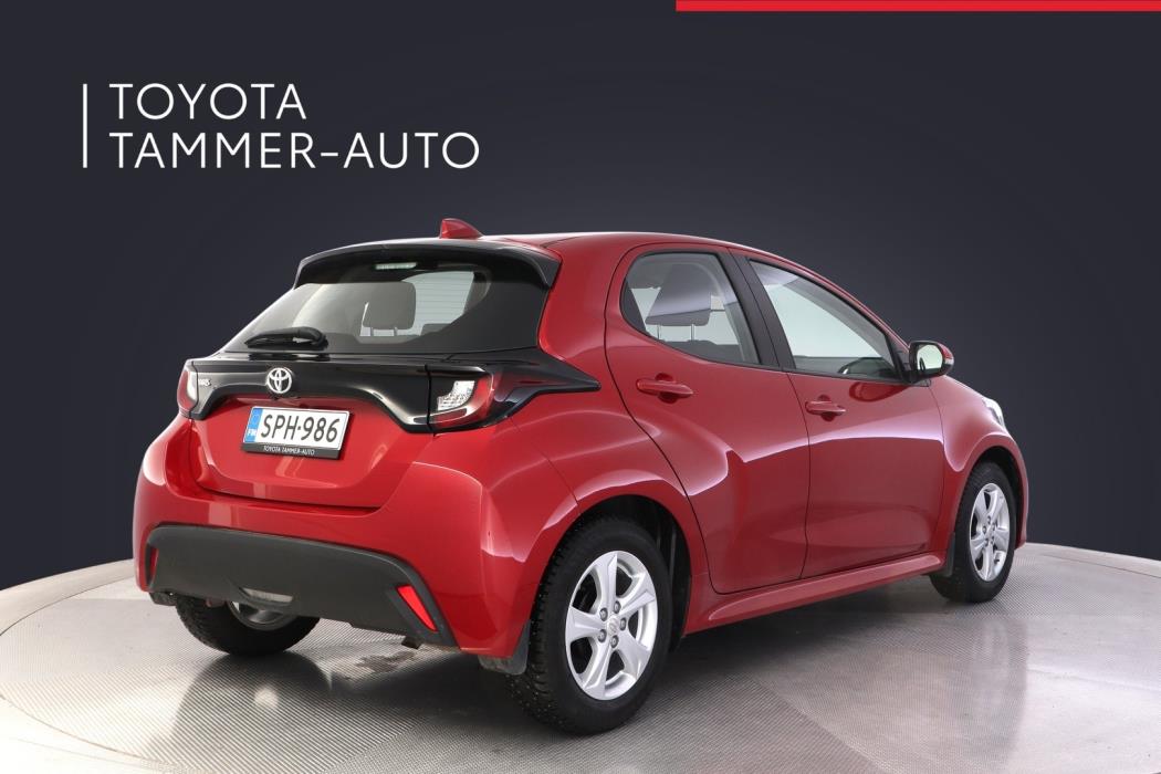 TOYOTA Yaris 2023