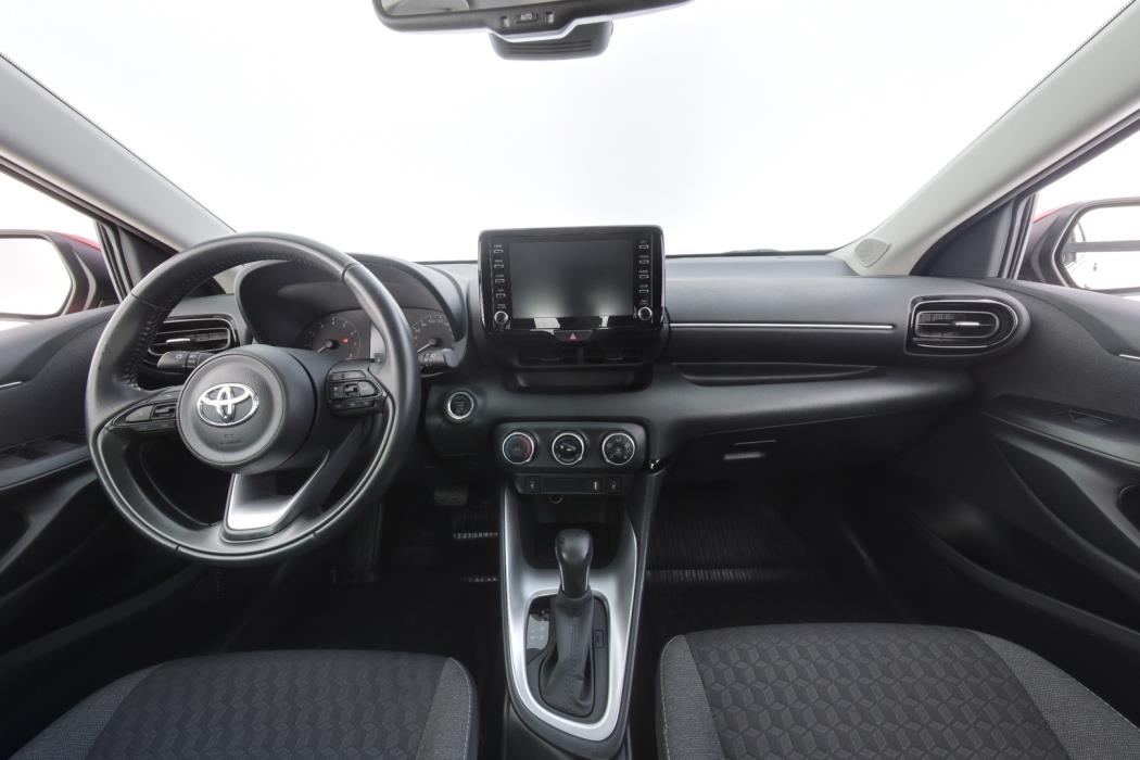 TOYOTA Yaris 2023
