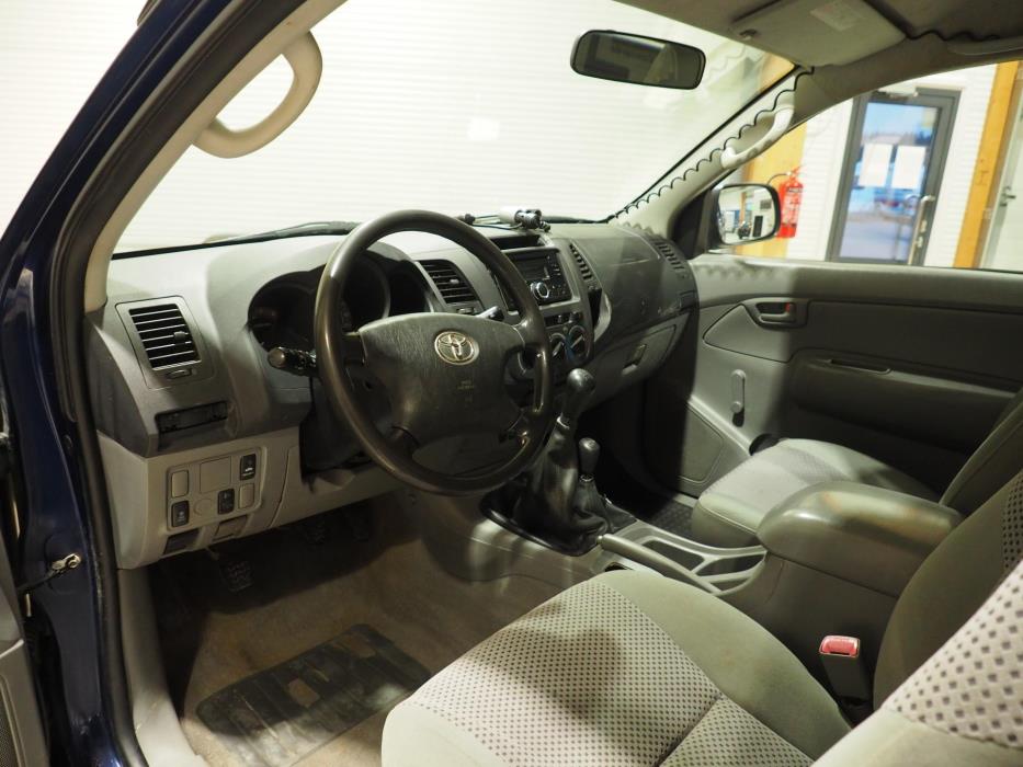 TOYOTA Hilux 2008