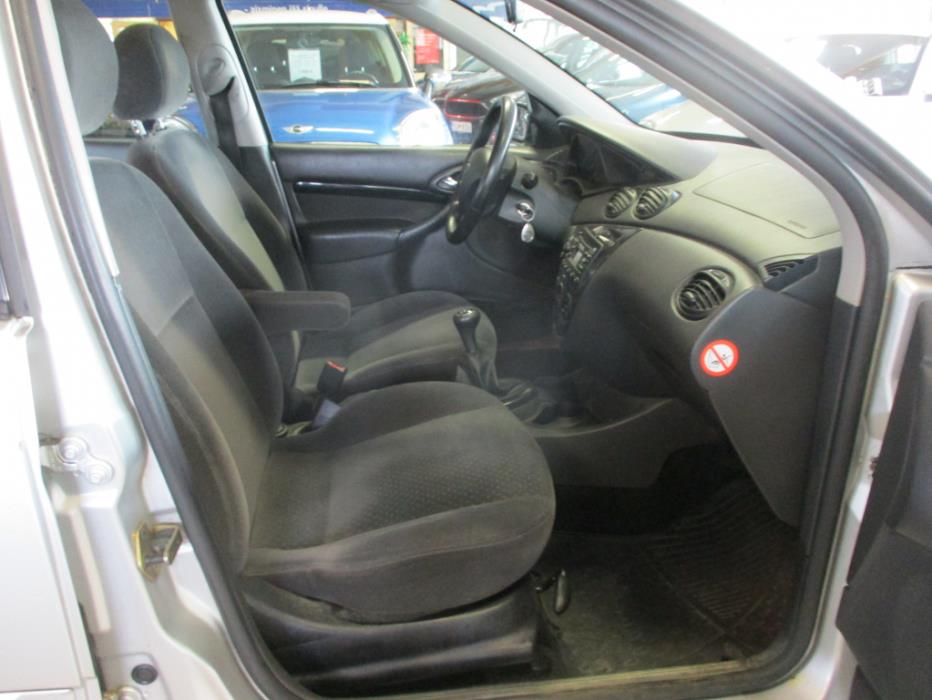 FORD FOCUS 2003