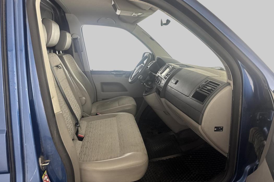 VOLKSWAGEN Transporter 2010