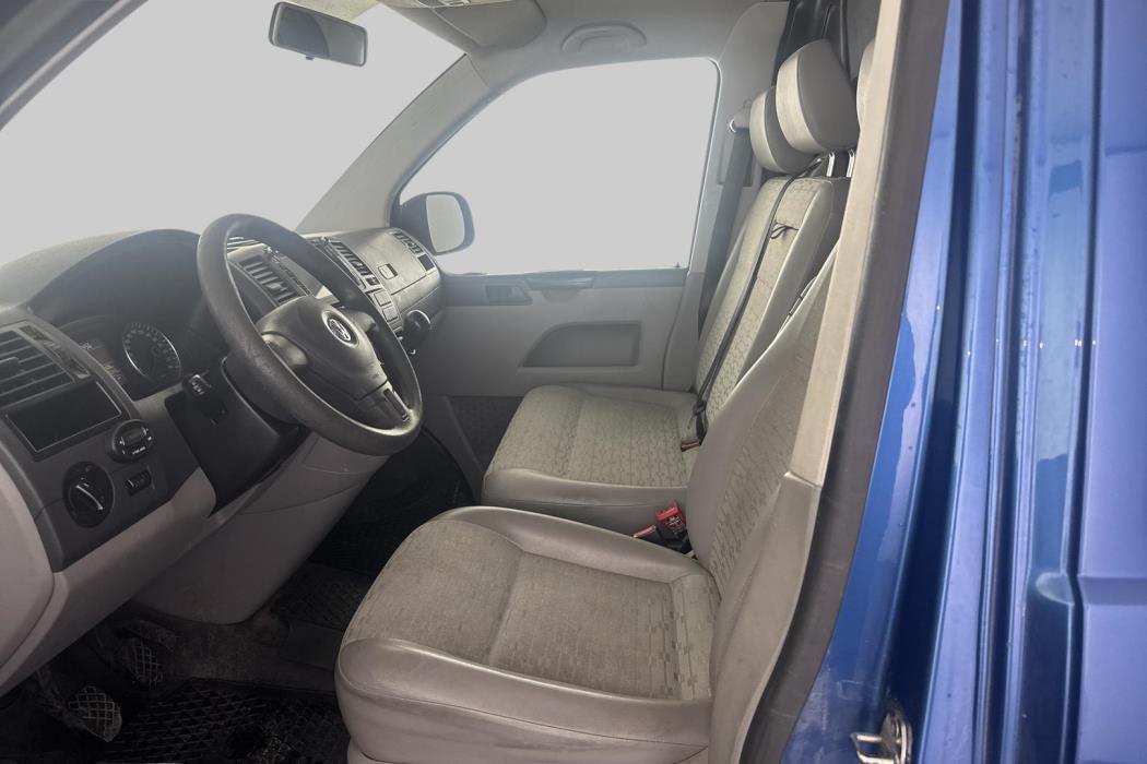 VOLKSWAGEN Transporter 2010