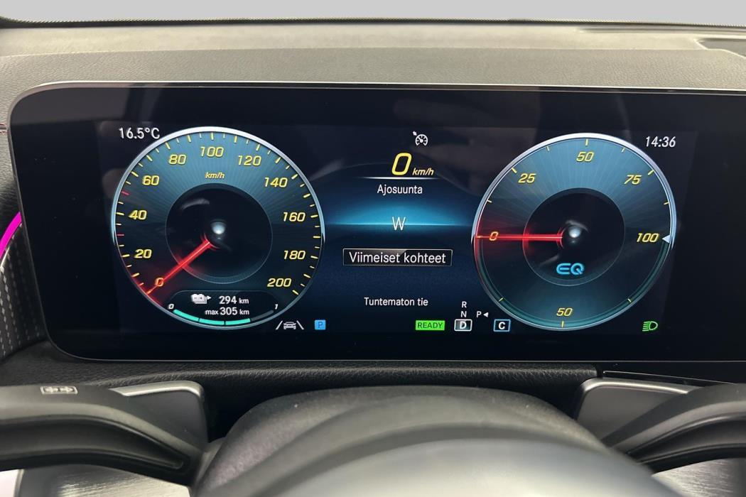 MERCEDES-BENZ EQB 2022