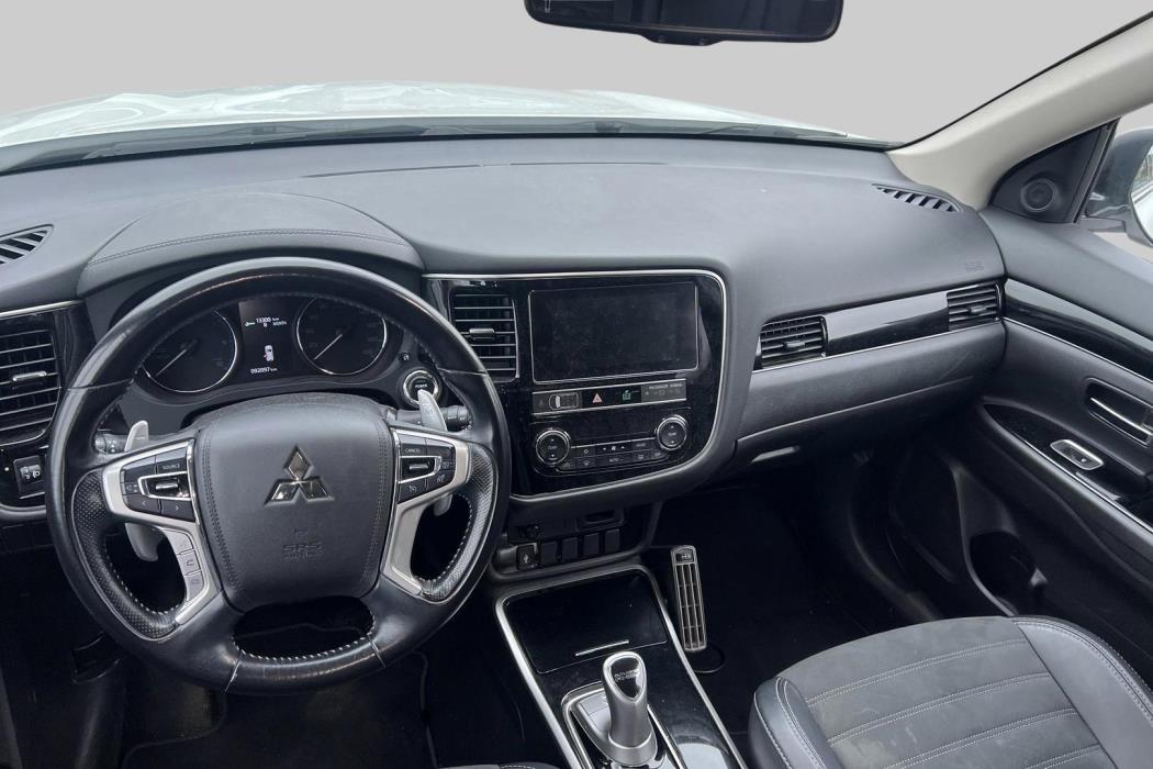 MITSUBISHI Outlander PHEV 2019