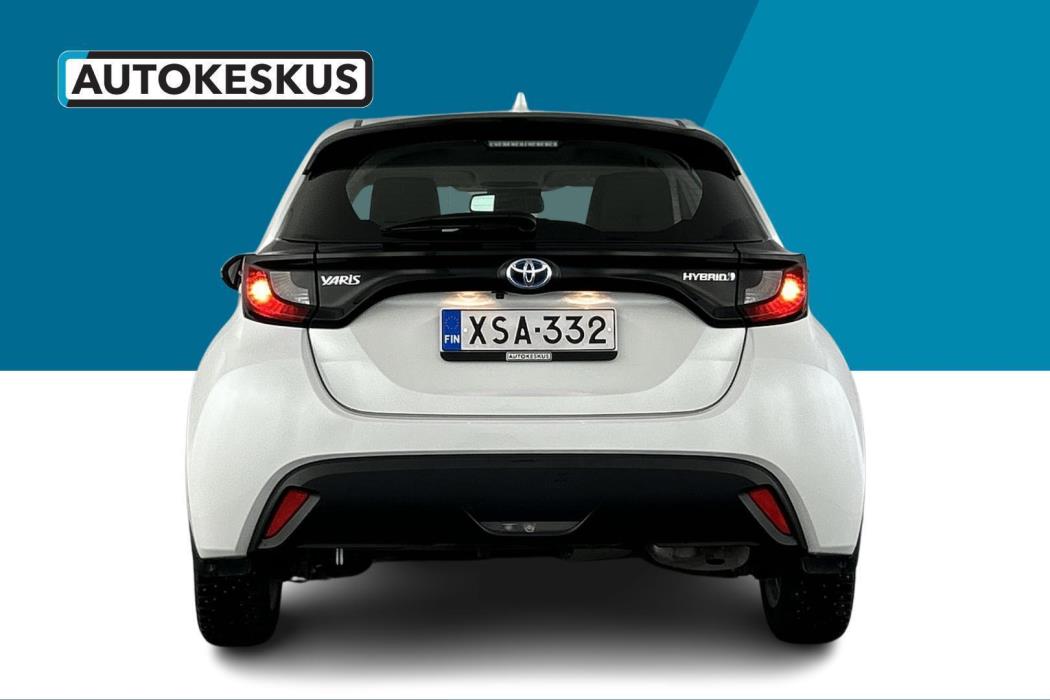 TOYOTA Yaris 2023