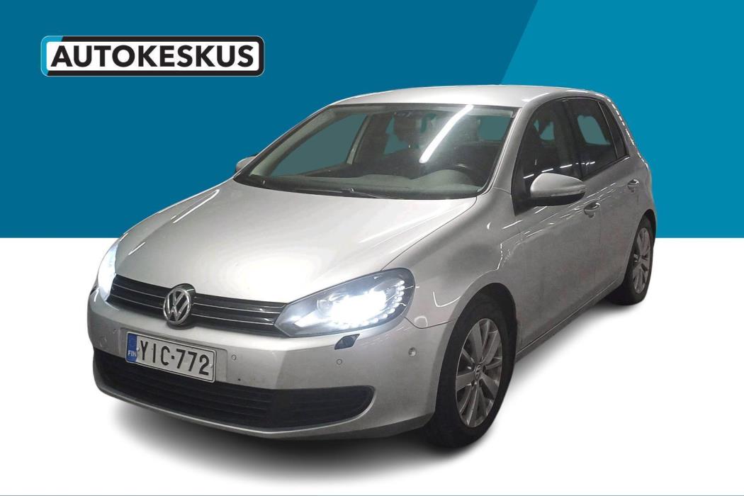 VOLKSWAGEN Golf 2012