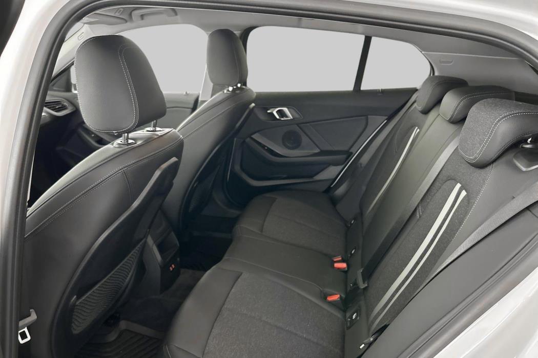 BMW 1-SARJA 2023