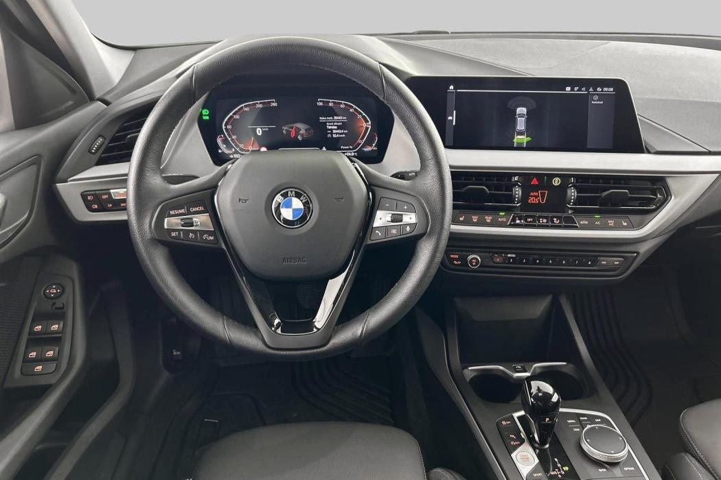 BMW 1-SARJA 2023