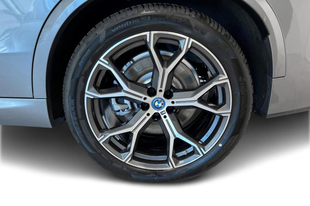 BMW X5 2025