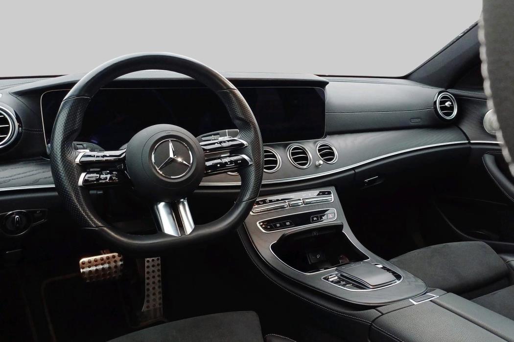 MERCEDES-BENZ E 2022