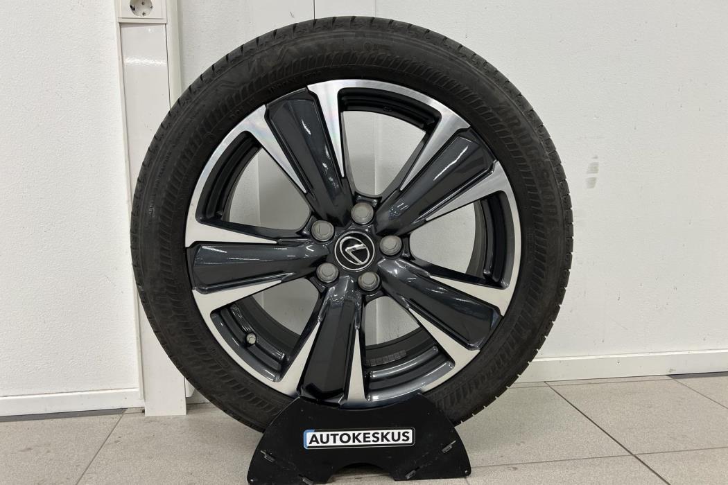 LEXUS UX 2023