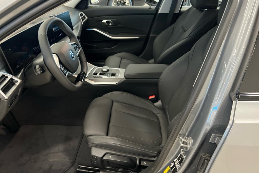 BMW 3-sarja 2025