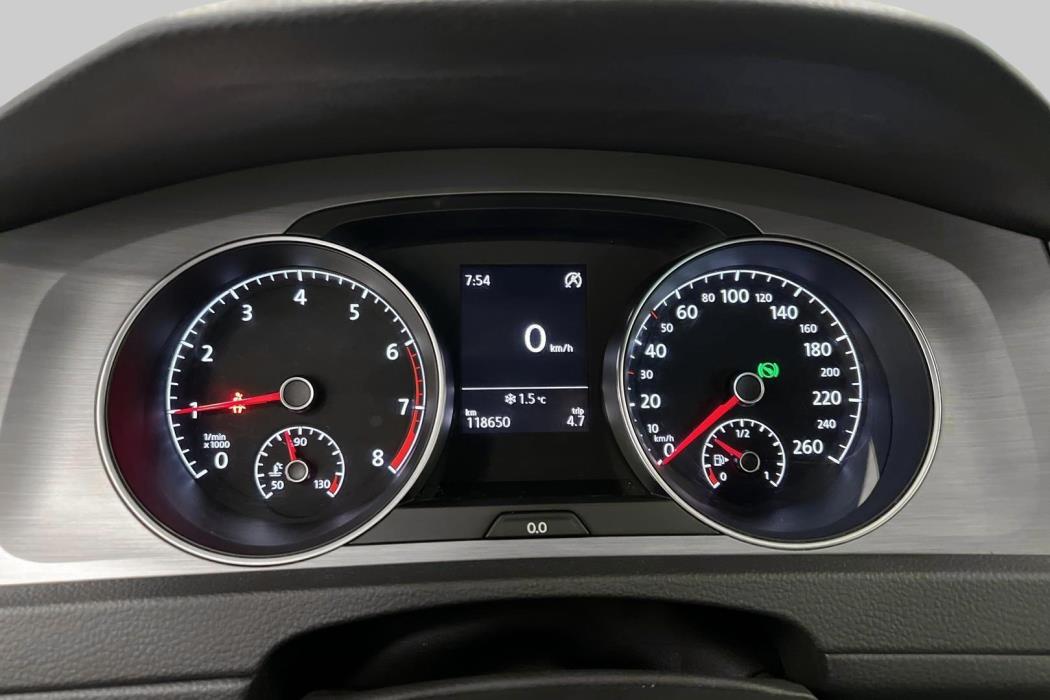 VOLKSWAGEN Golf 2015