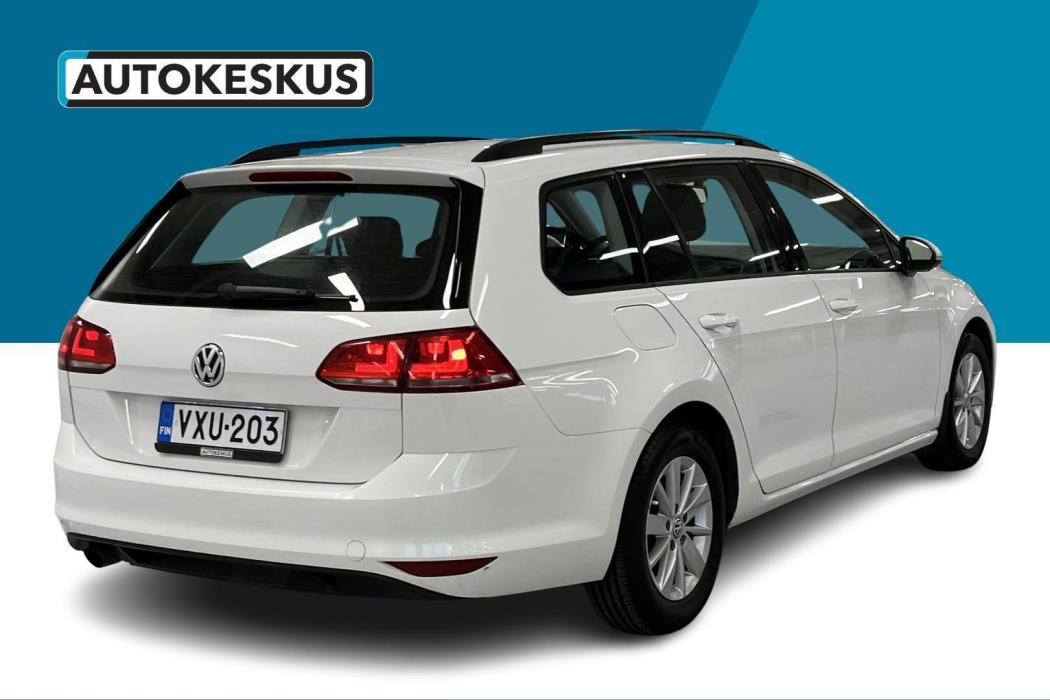 VOLKSWAGEN Golf 2015