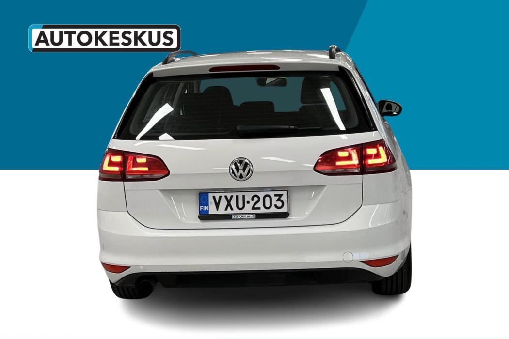 VOLKSWAGEN Golf 2015
