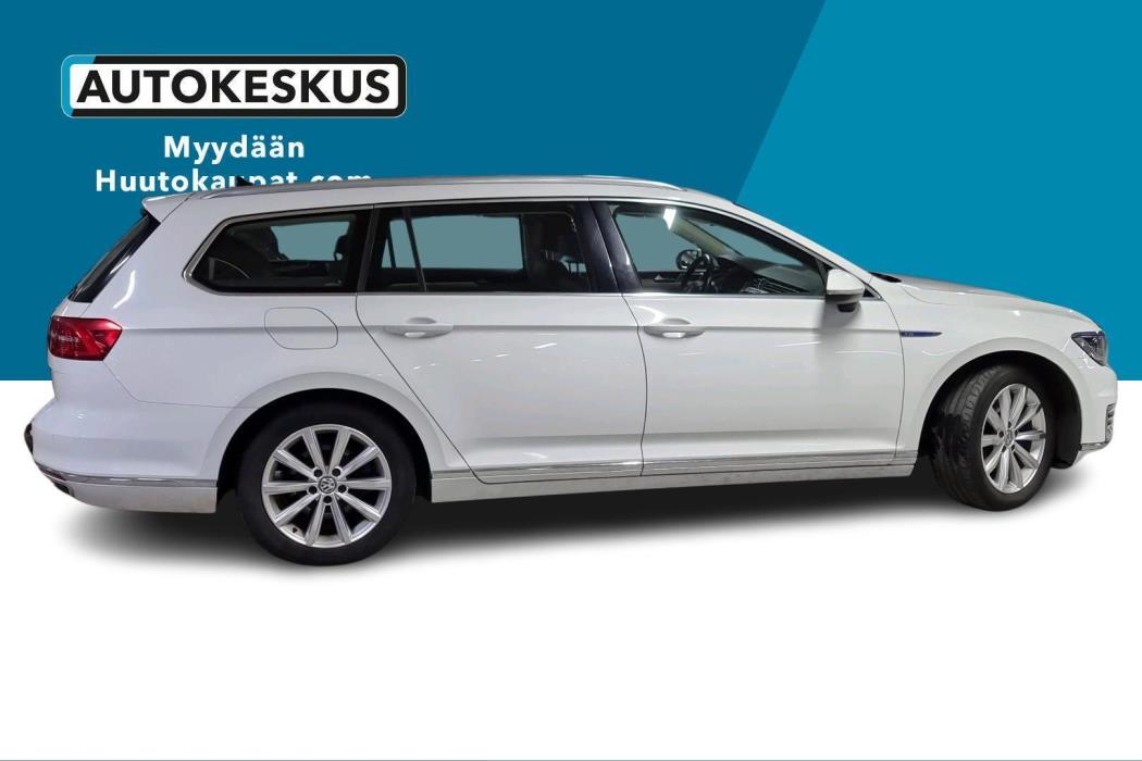 VOLKSWAGEN Passat 2016