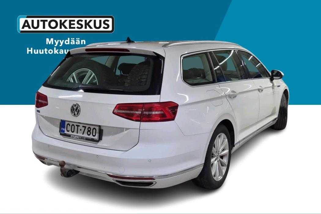 VOLKSWAGEN Passat 2016
