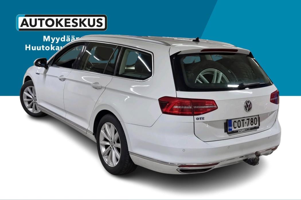 VOLKSWAGEN Passat 2016