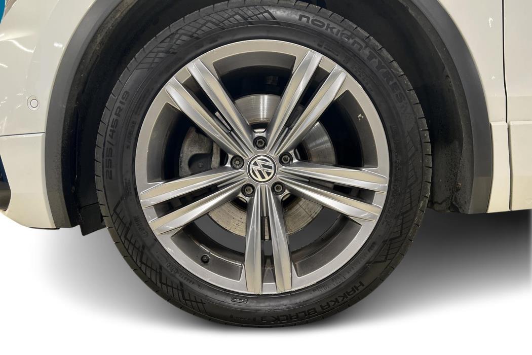 VOLKSWAGEN Tiguan 2017