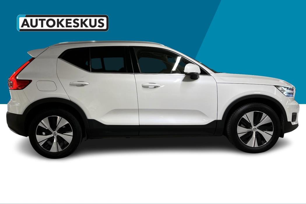 VOLVO XC40 2021