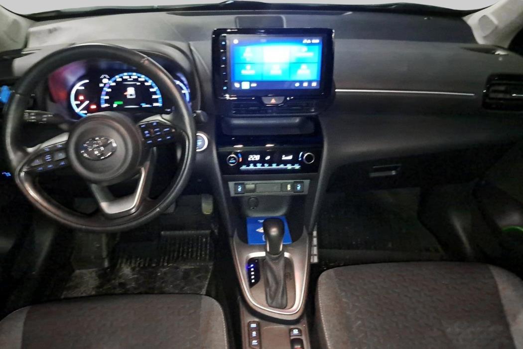 TOYOTA Yaris Cross 2024
