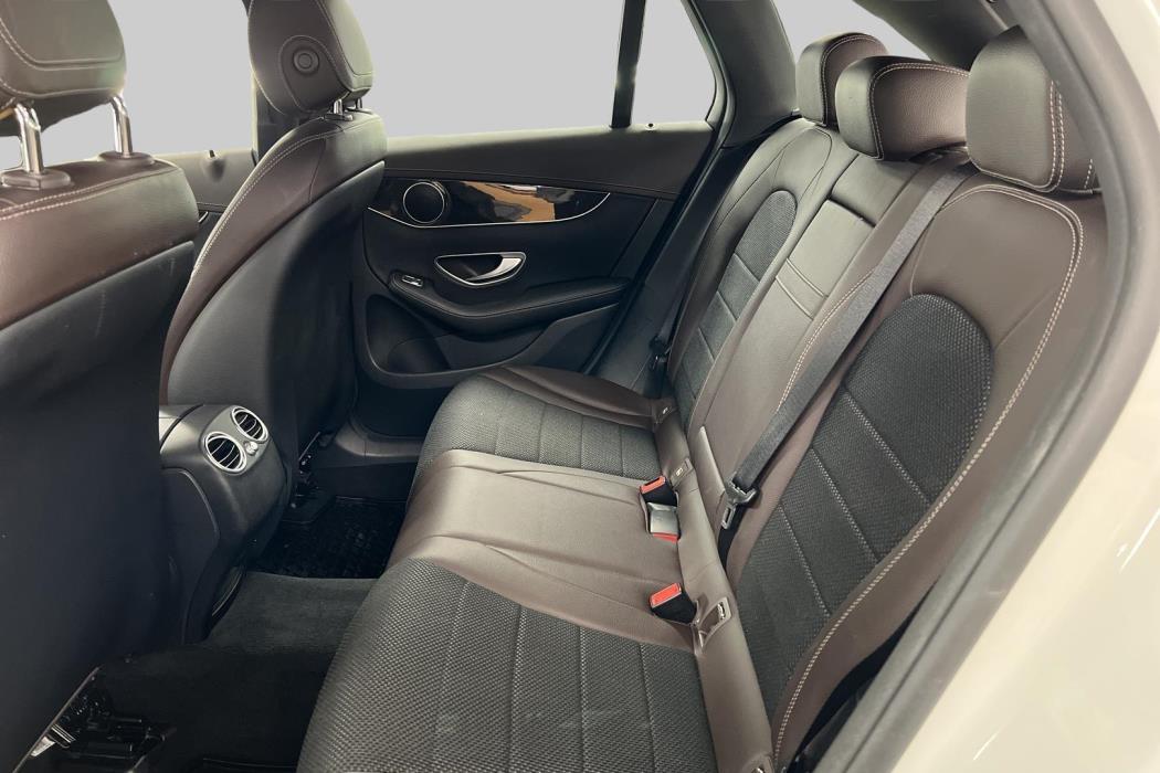 MERCEDES-BENZ GLC 2016