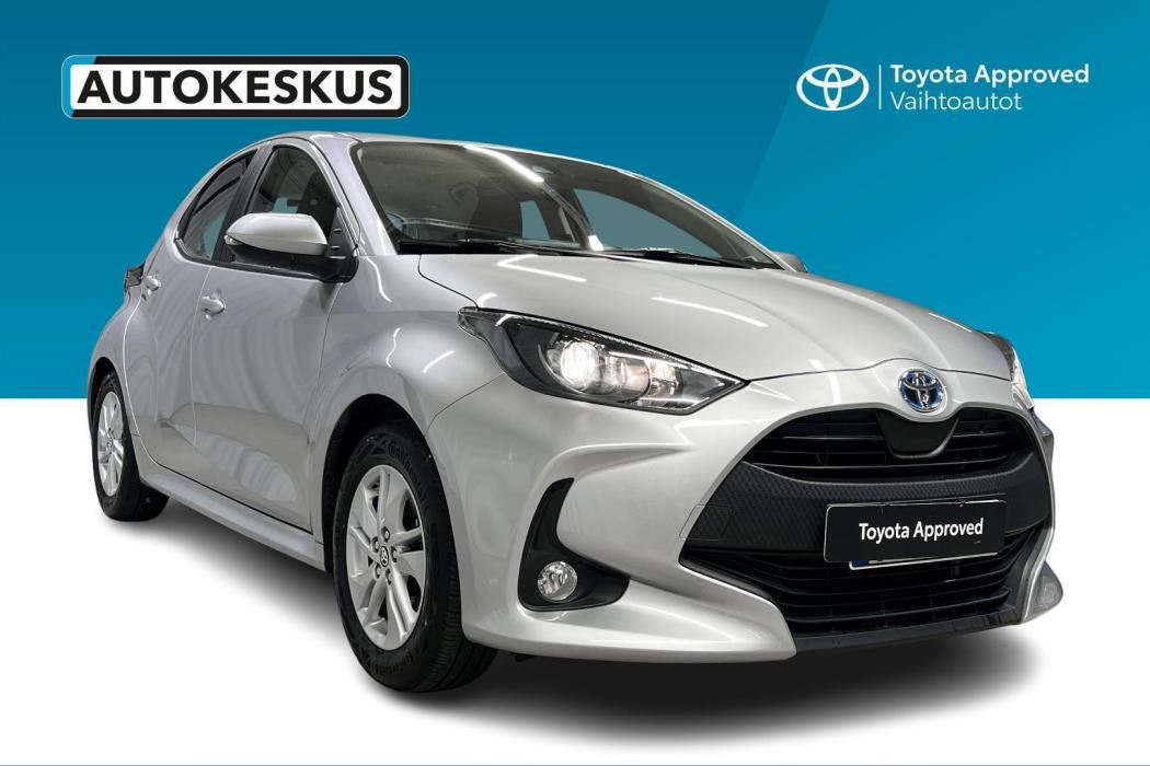 TOYOTA Yaris 2024