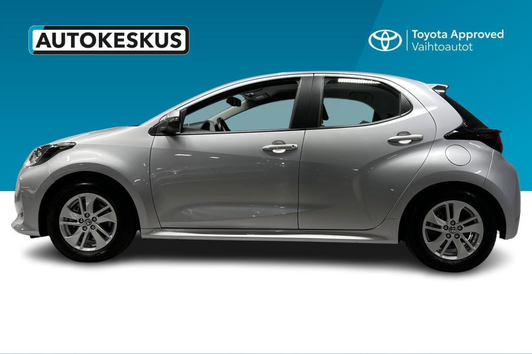 TOYOTA Yaris 2024