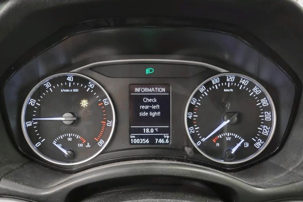 SKODA Octavia 2012