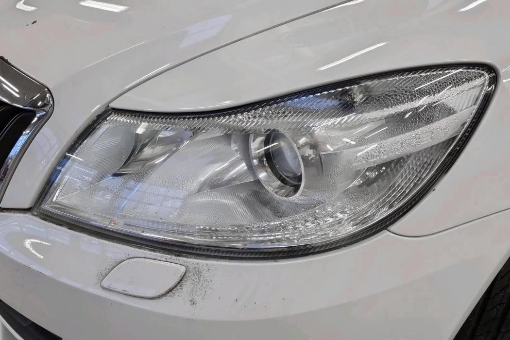 SKODA Octavia 2012