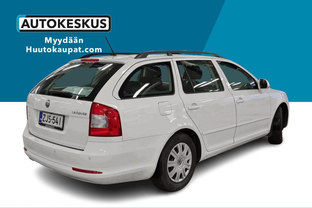 SKODA Octavia 2012