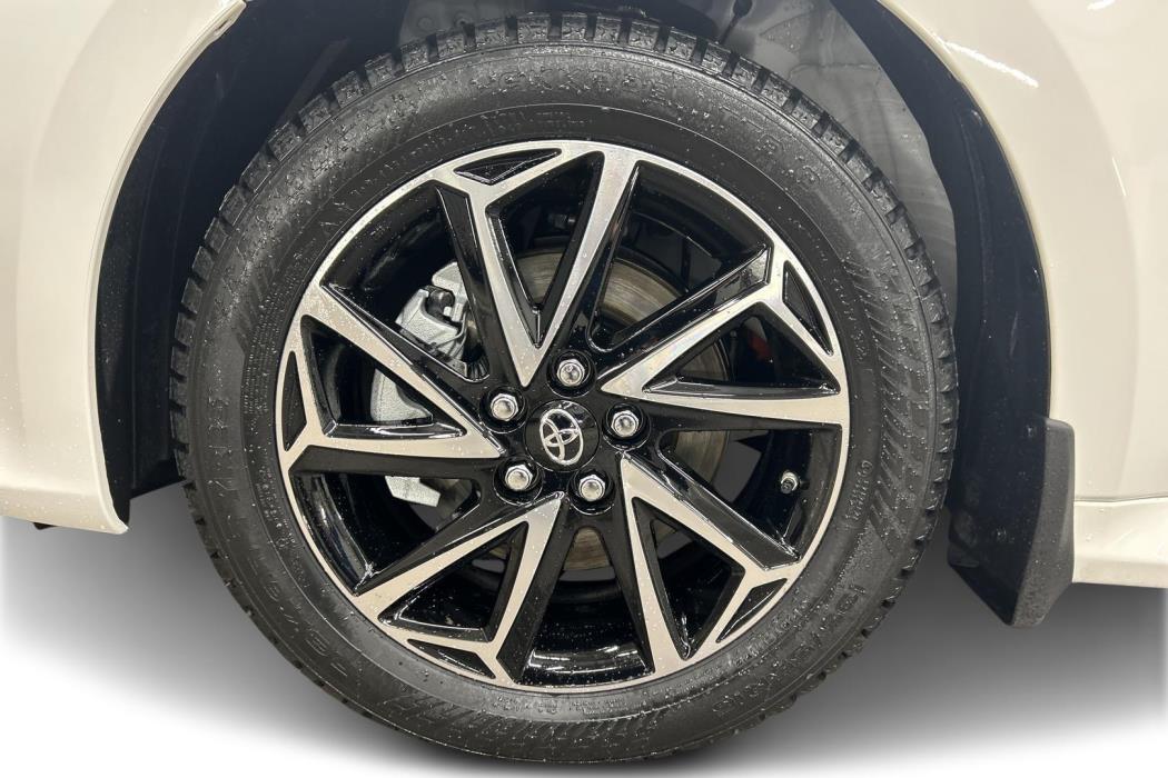 TOYOTA Yaris 2025