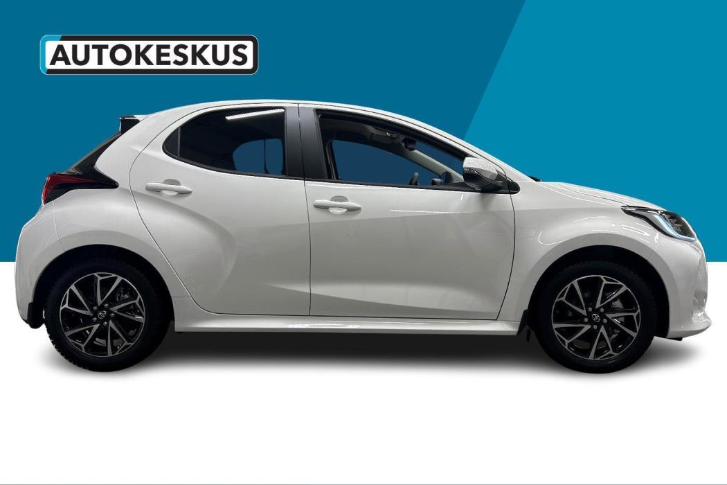 TOYOTA Yaris 2025
