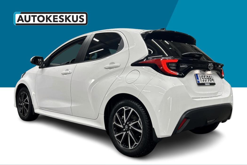TOYOTA Yaris 2025