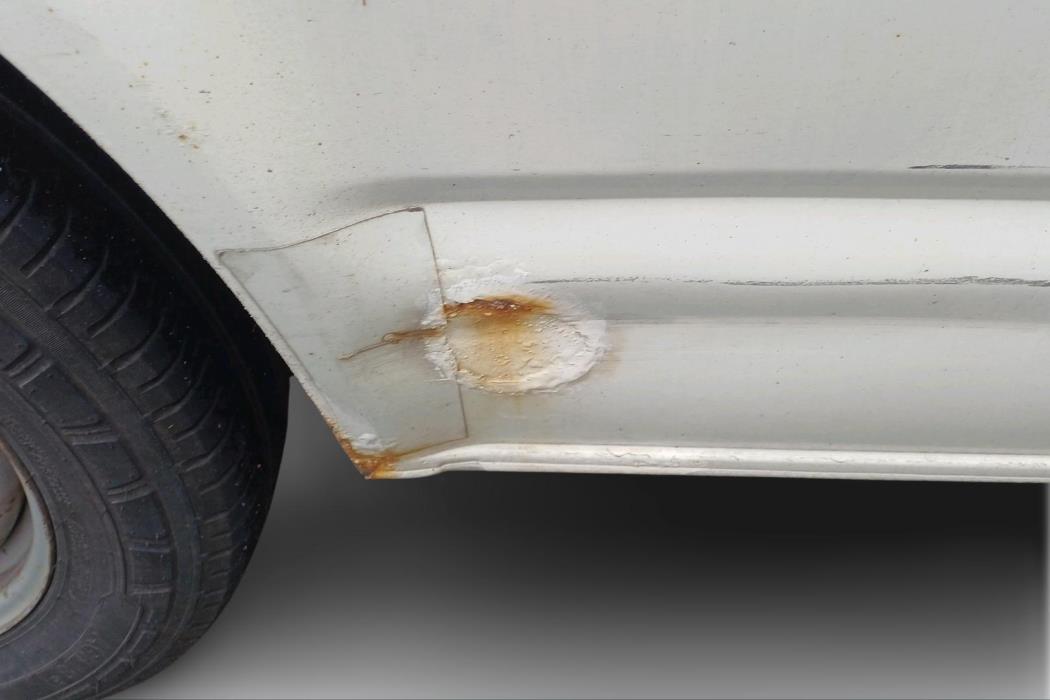 VOLKSWAGEN MYYDÄÄN HUUTOKAUPAT.COM 2009