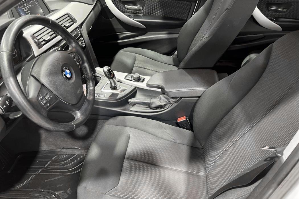 BMW 3-sarja 2016