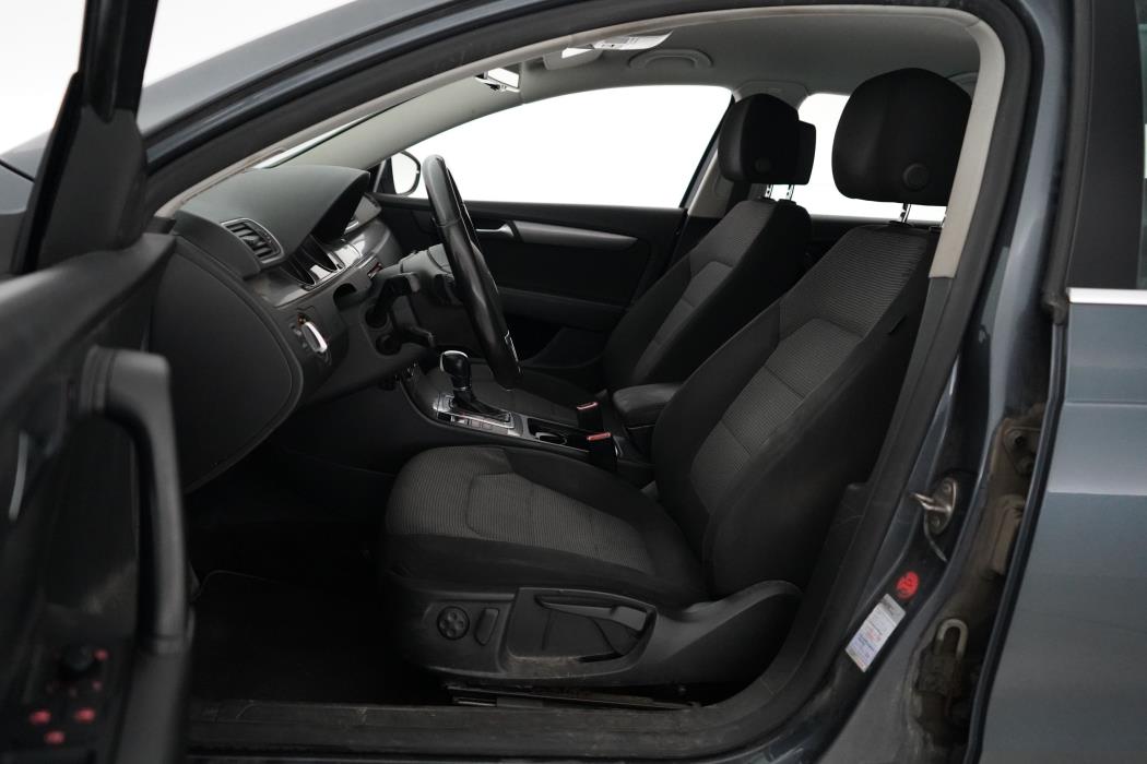 Volkswagen Passat 2012