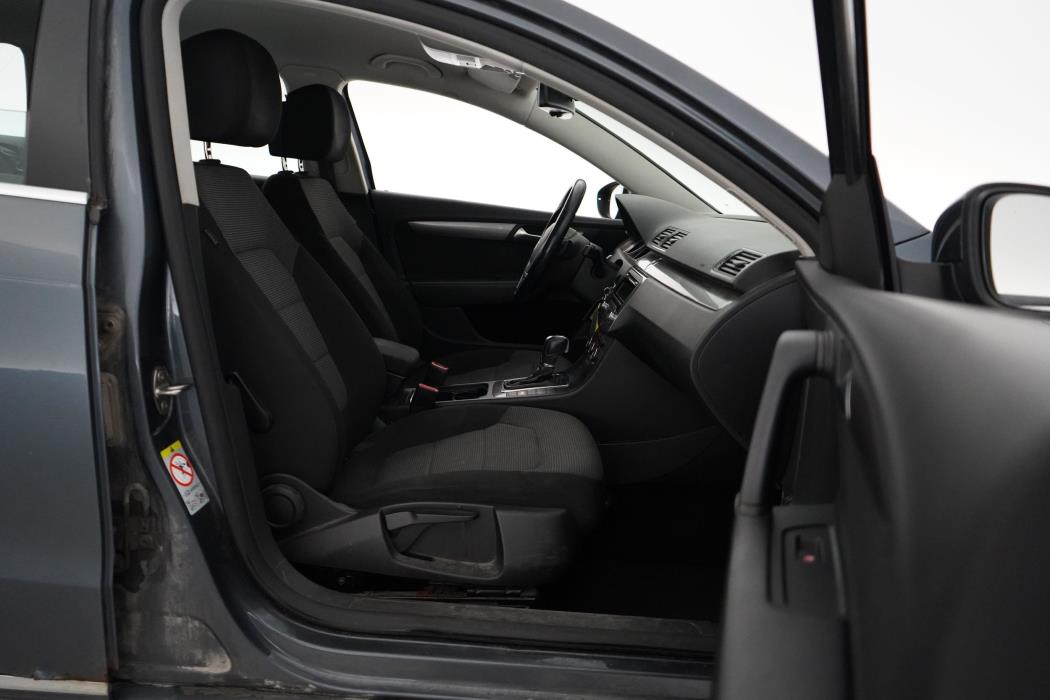 Volkswagen Passat 2012