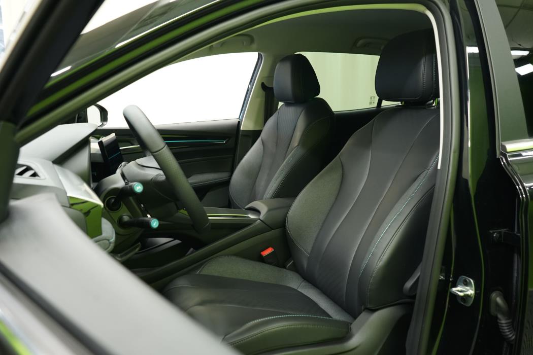 MG 5 2025
