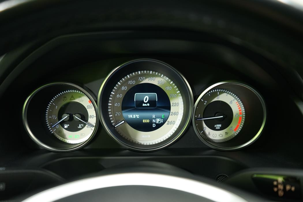 Mercedes-Benz E 2015