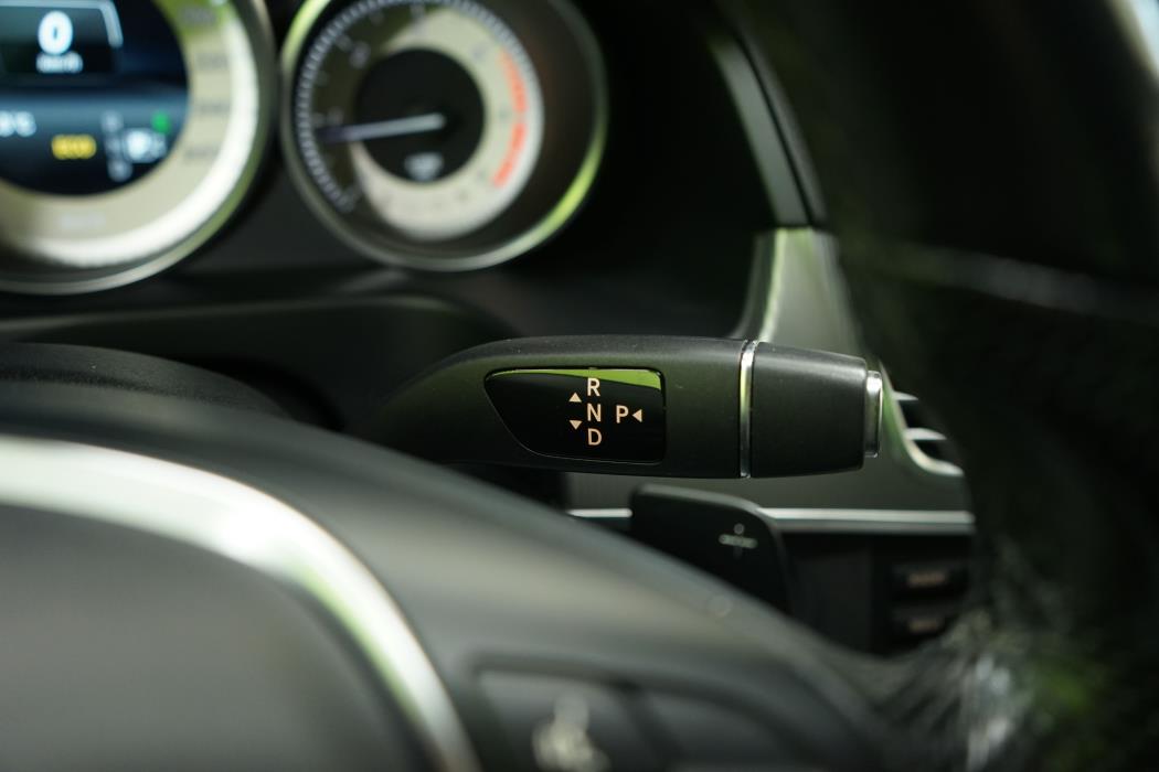 Mercedes-Benz E 2015