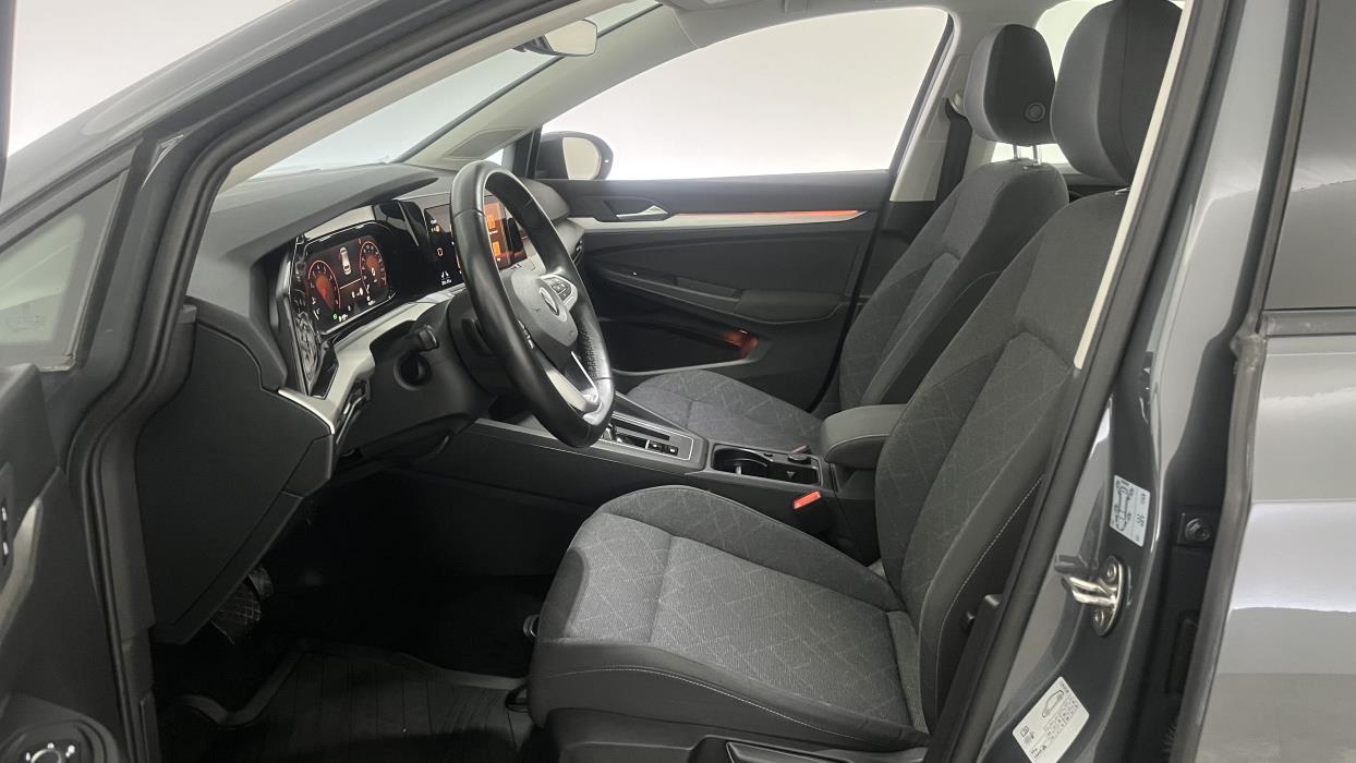 Volkswagen Golf 2021