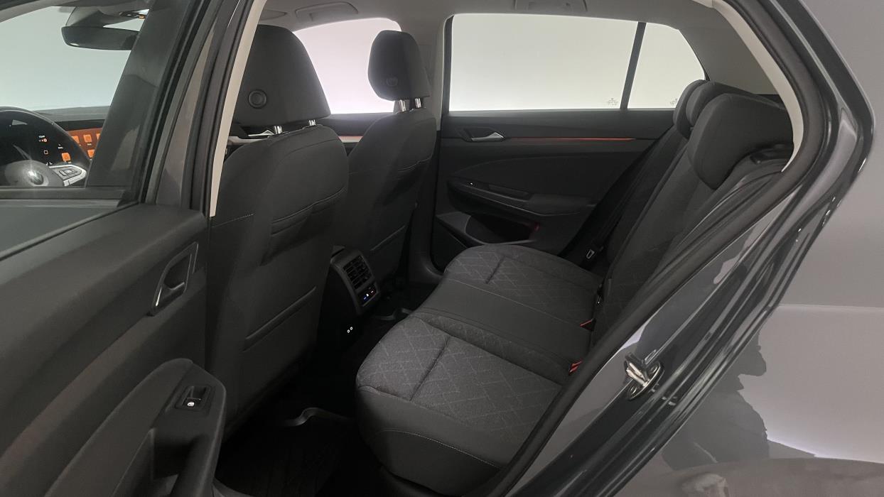 Volkswagen Golf 2021